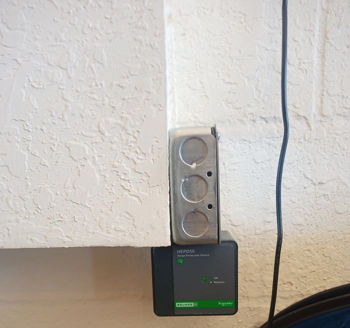 HEPD50 installed in garage on house electric panel